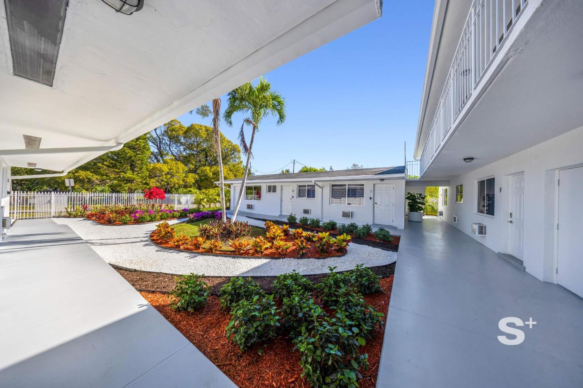 Stylish 1-br With Modern Flair *