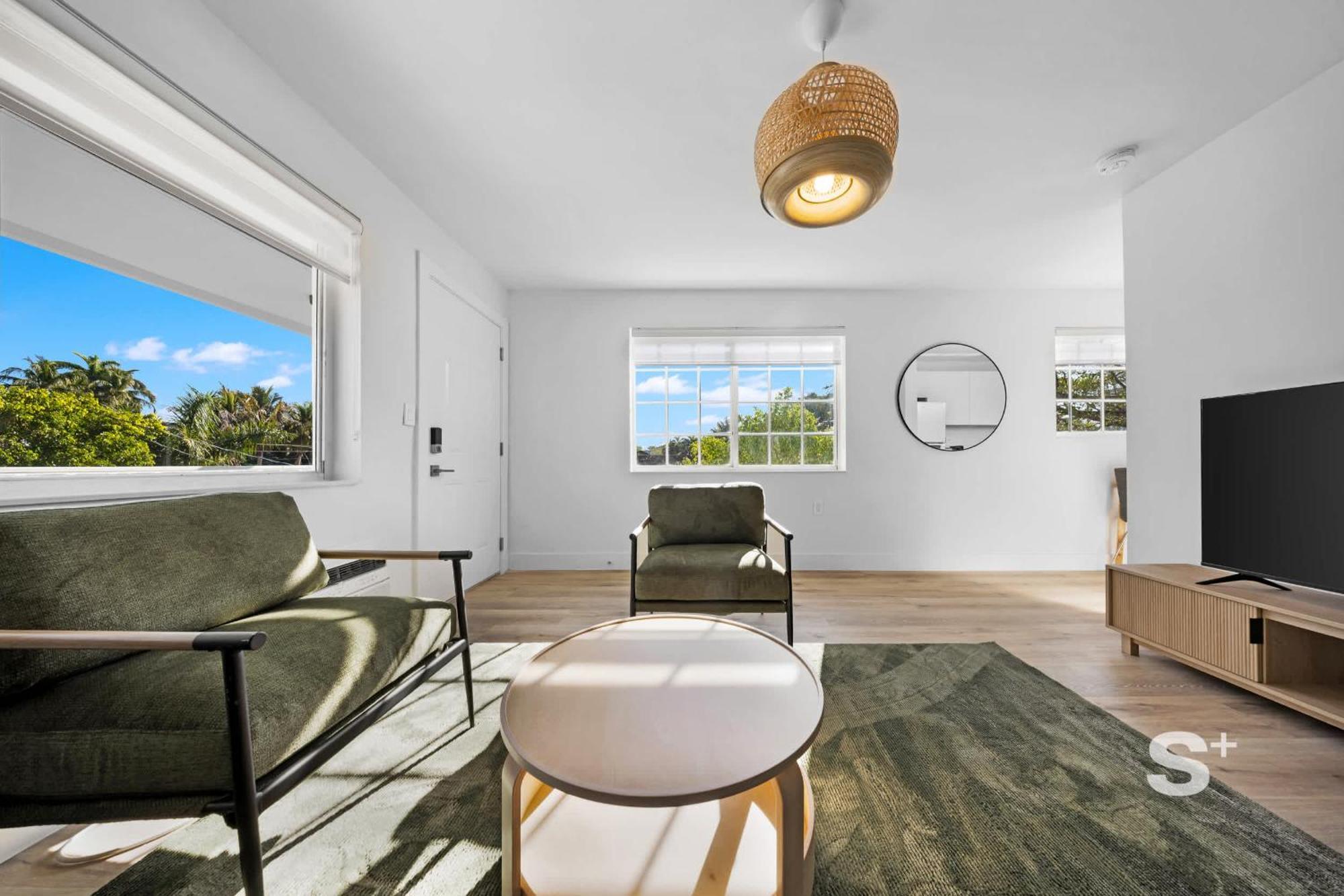 Stylish 1-br With Modern Flair *