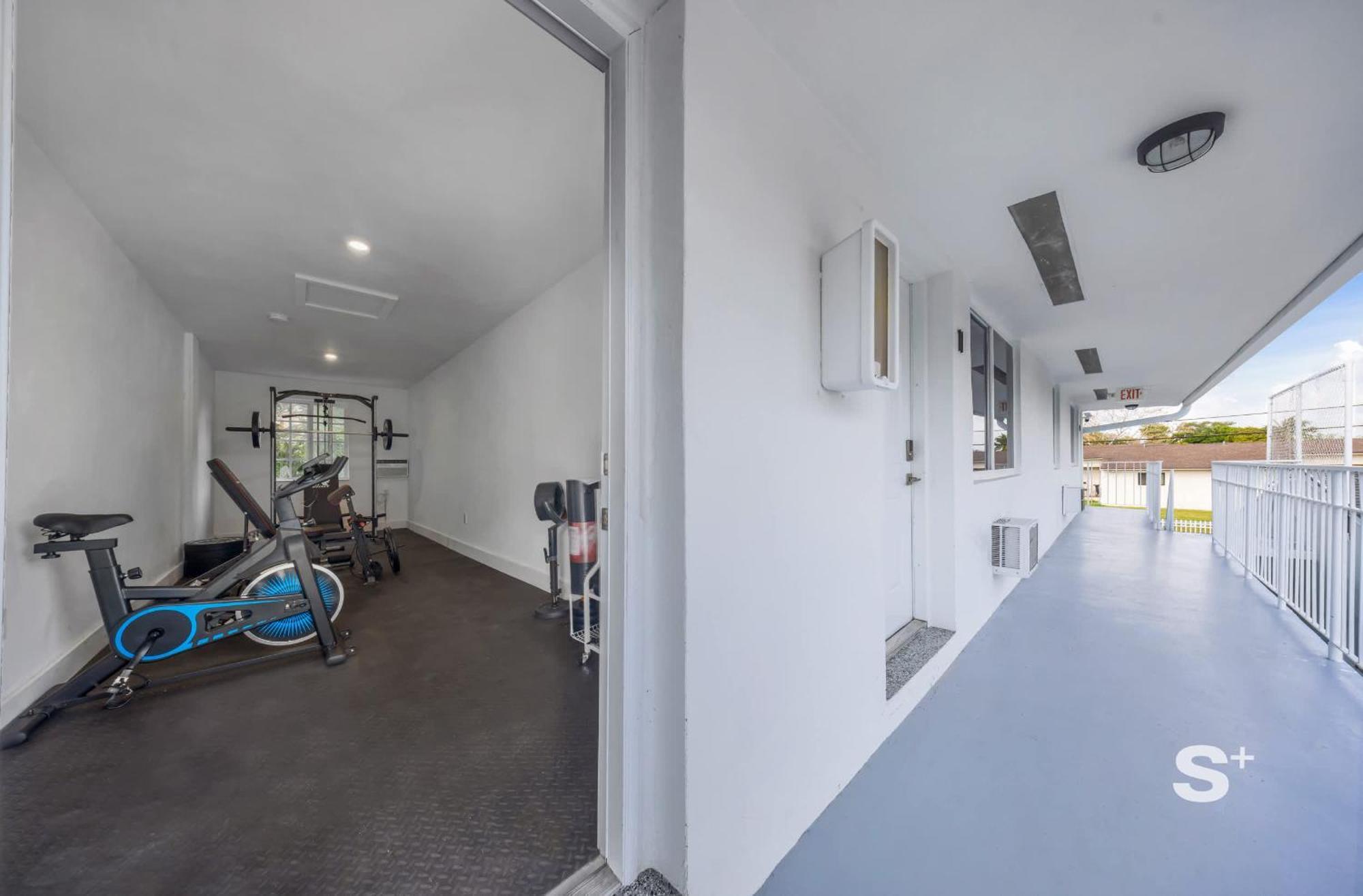 Stylish 1-br With Modern Flair